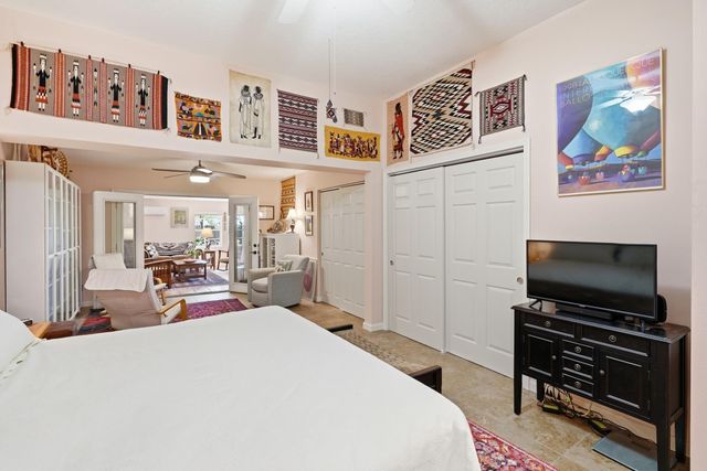 5902 Azuelo Avenue NW, Albuquerque, NM 87120