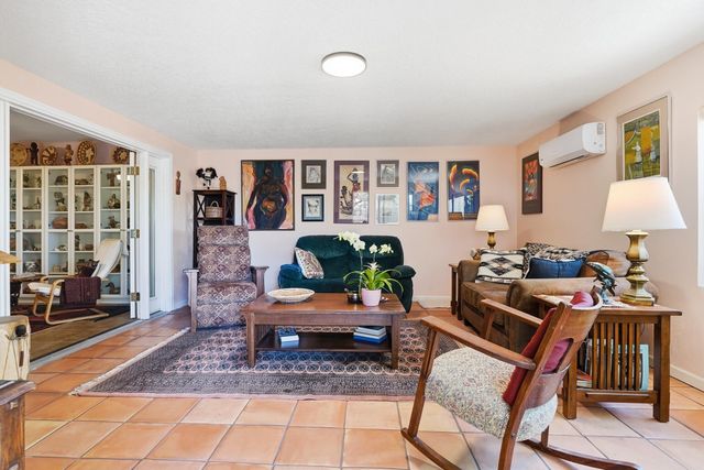 5902 Azuelo Avenue NW, Albuquerque, NM 87120