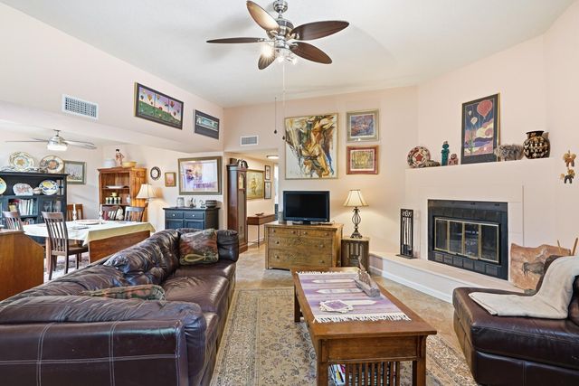 5902 Azuelo Avenue NW, Albuquerque, NM 87120