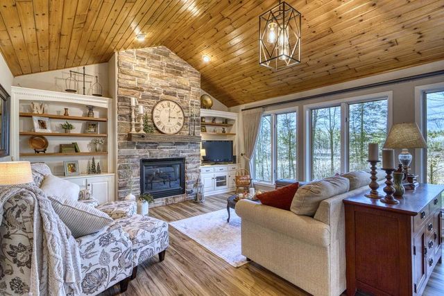 16542 W Ridgerock Rd, Hayward, WI 54843