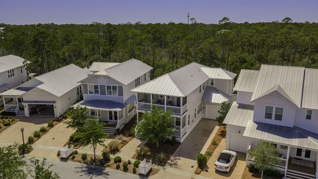 305 Flatwoods Forest Loop, Santa Rosa Beach, FL 32459
