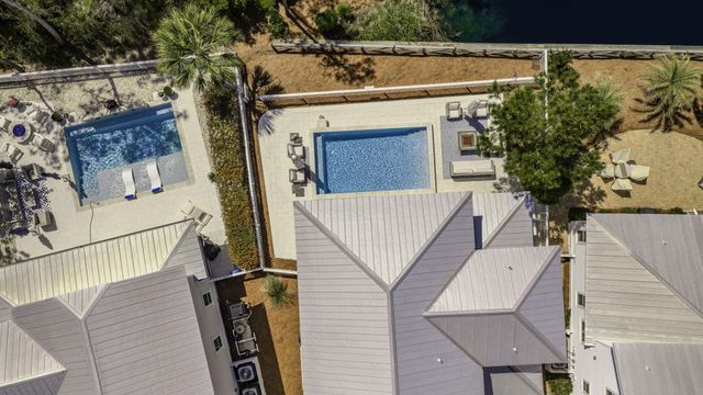 305 Flatwoods Forest Loop, Santa Rosa Beach, FL 32459