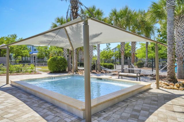 305 Flatwoods Forest Loop, Santa Rosa Beach, FL 32459