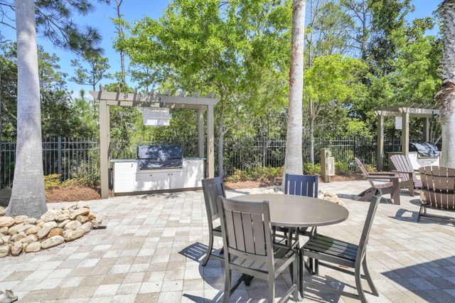 305 Flatwoods Forest Loop, Santa Rosa Beach, FL 32459