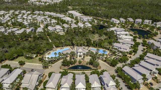 305 Flatwoods Forest Loop, Santa Rosa Beach, FL 32459