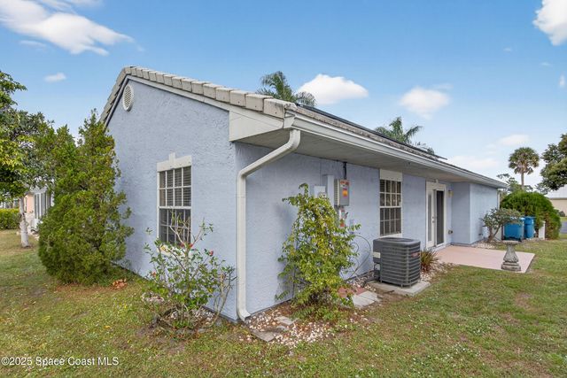 1924 Sugarberry Court NE, Palm Bay, FL 32905