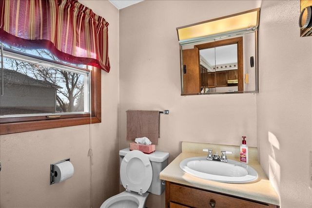 120 W 20TH STREET, Neillsville, WI 54456