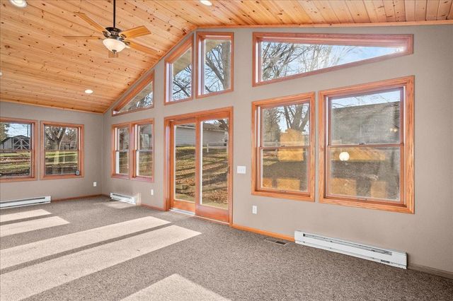 120 W 20TH STREET, Neillsville, WI 54456