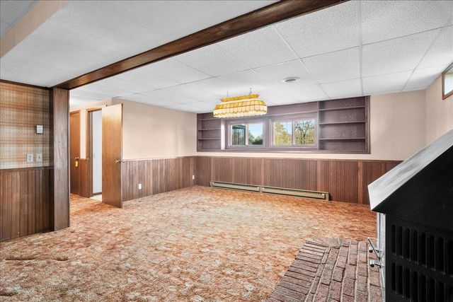 120 W 20TH STREET, Neillsville, WI 54456