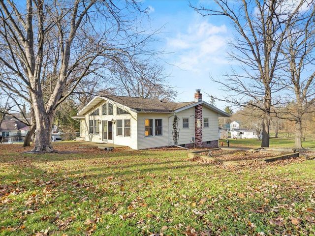 120 W 20TH STREET, Neillsville, WI 54456