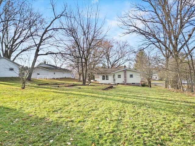 120 W 20TH STREET, Neillsville, WI 54456