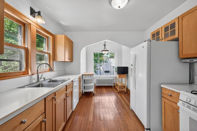 1051 Ottawa Avenue, West Saint Paul, MN 55118