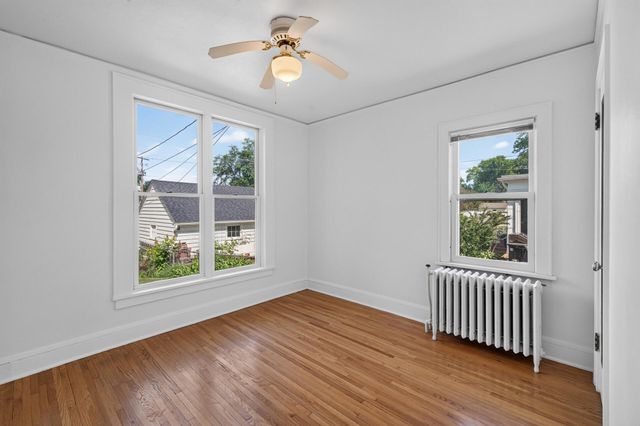 1051 Ottawa Avenue, West Saint Paul, MN 55118