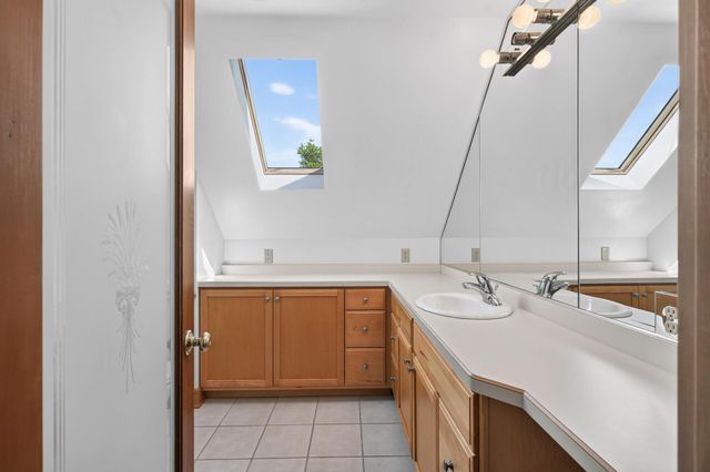 1051 Ottawa Avenue, West Saint Paul, MN 55118