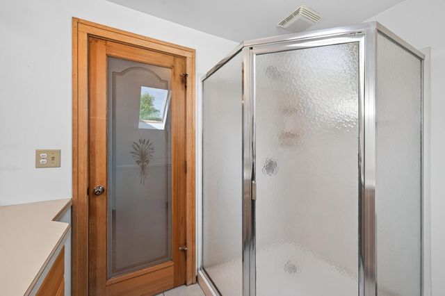 1051 Ottawa Avenue, West Saint Paul, MN 55118