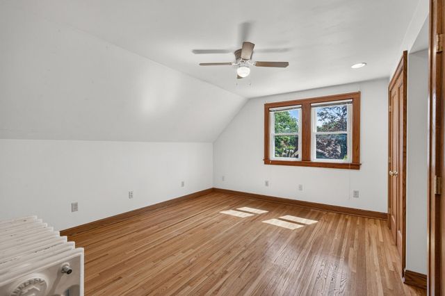 1051 Ottawa Avenue, West Saint Paul, MN 55118