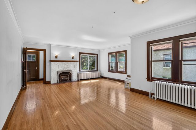 1051 Ottawa Avenue, West Saint Paul, MN 55118