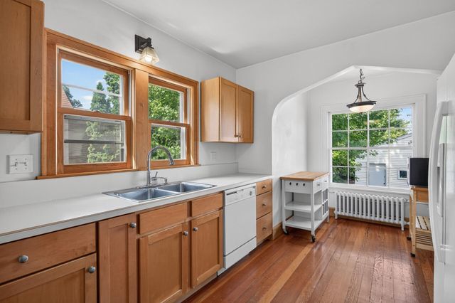 1051 Ottawa Avenue, West Saint Paul, MN 55118