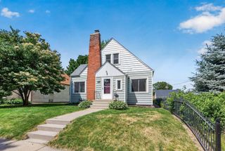 1051 Ottawa Avenue, West Saint Paul, MN 55118