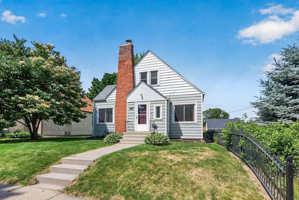 1051 Ottawa Avenue, West Saint Paul, MN 55118