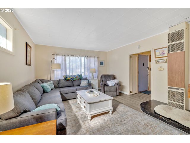 835 N HOLLADAY Dr, Seaside, OR 97138