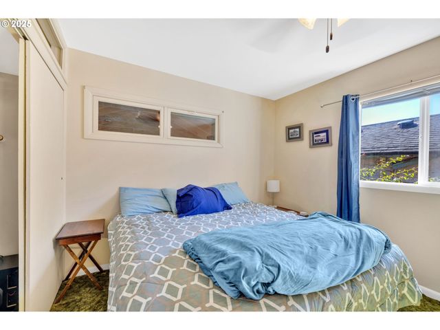 835 N HOLLADAY Dr, Seaside, OR 97138