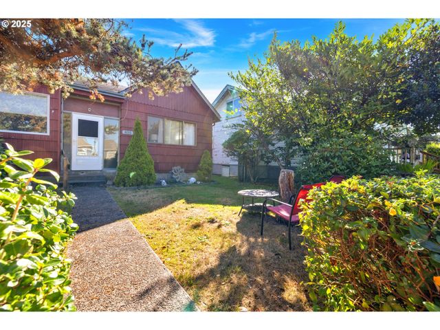 835 N HOLLADAY Dr, Seaside, OR 97138