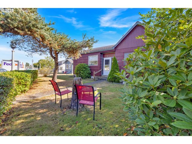 835 N HOLLADAY Dr, Seaside, OR 97138