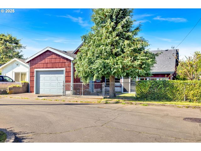 835 N HOLLADAY Dr, Seaside, OR 97138