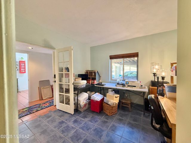 8110 E Rivenoak Circle, Tucson, AZ 85715