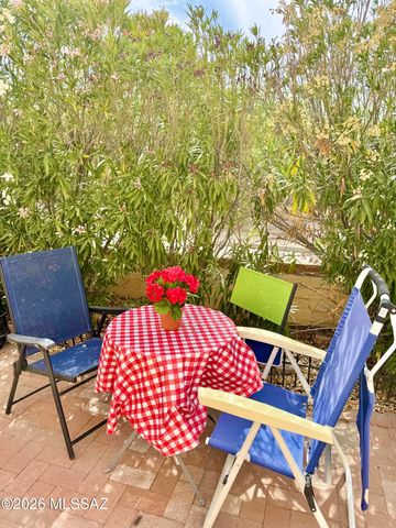 8110 E Rivenoak Circle, Tucson, AZ 85715