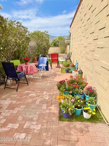 8110 E Rivenoak Circle, Tucson, AZ 85715