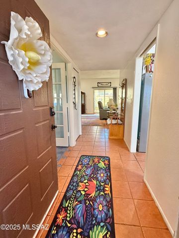 8110 E Rivenoak Circle, Tucson, AZ 85715