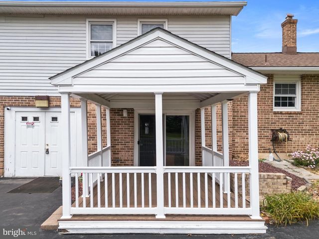 30 STARDUST DR, Newark, DE 19702
