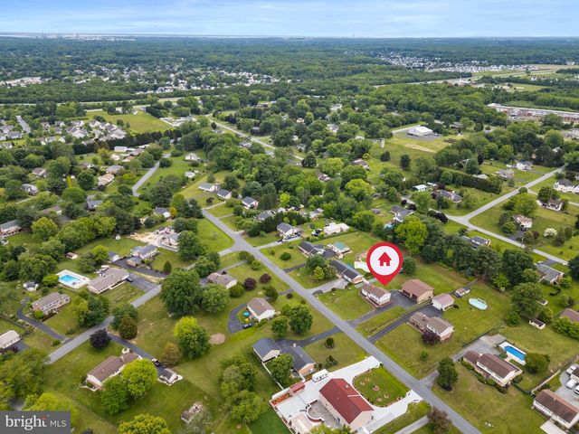 30 STARDUST DR, Newark, DE 19702