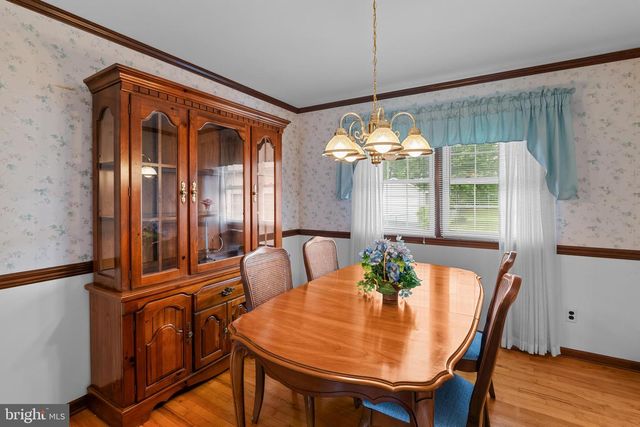 30 STARDUST DR, Newark, DE 19702