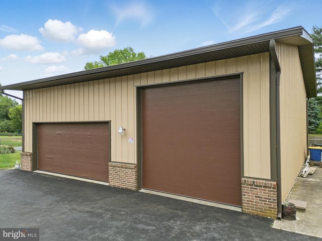 30 STARDUST DR, Newark, DE 19702