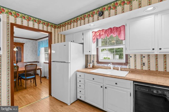 30 STARDUST DR, Newark, DE 19702