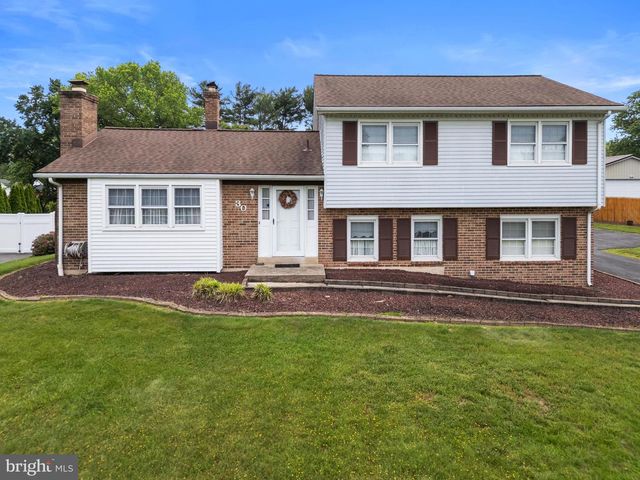 30 STARDUST DR, Newark, DE 19702