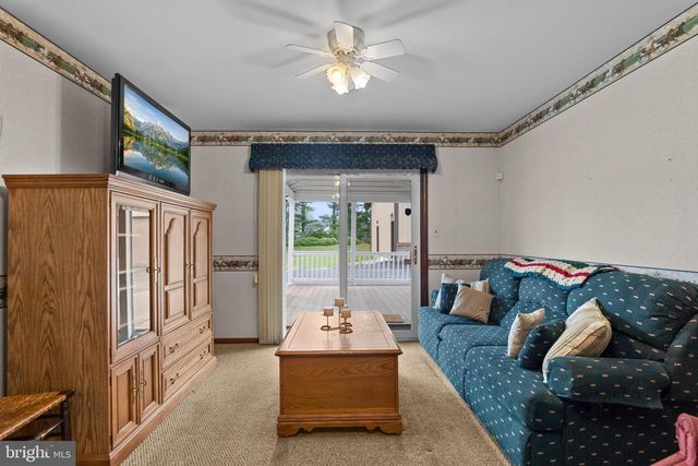 30 STARDUST DR, Newark, DE 19702