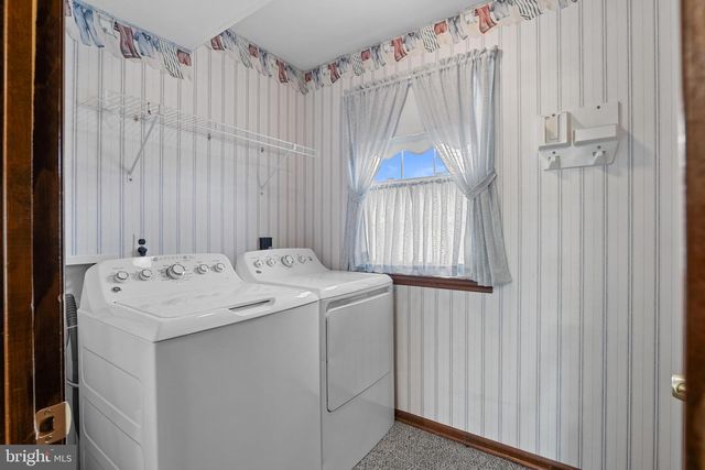 30 STARDUST DR, Newark, DE 19702