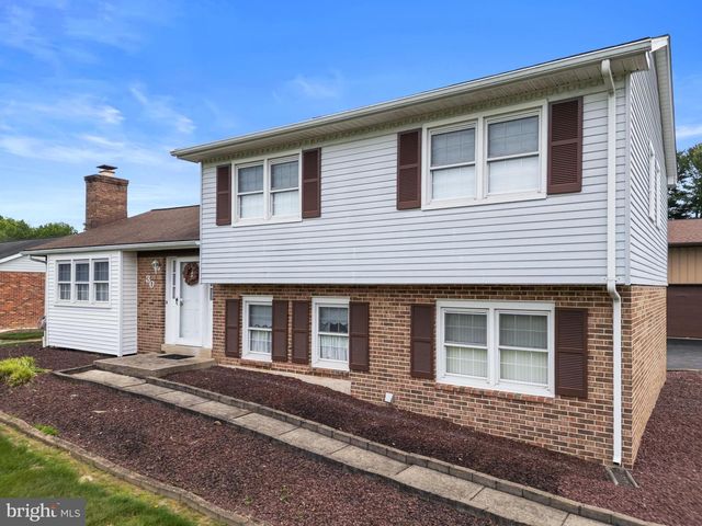 30 STARDUST DR, Newark, DE 19702