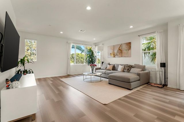 157 Steely, Irvine, CA 92614