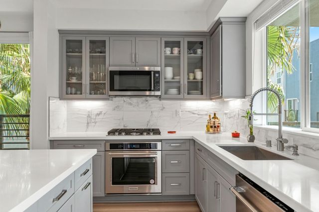 157 Steely, Irvine, CA 92614