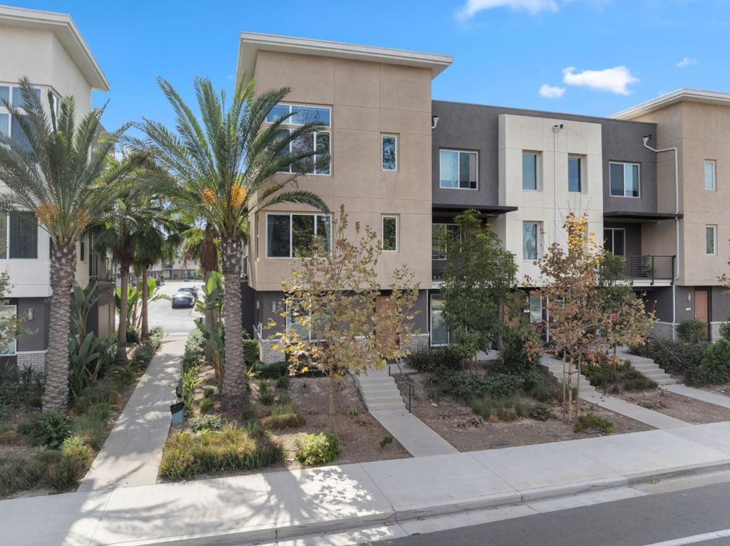 157 Steely, Irvine, CA 92614