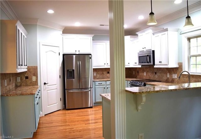 5338 Mckinney Court, Walkertown, NC 27051