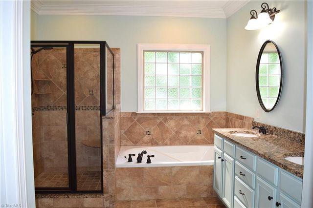 5338 Mckinney Court, Walkertown, NC 27051