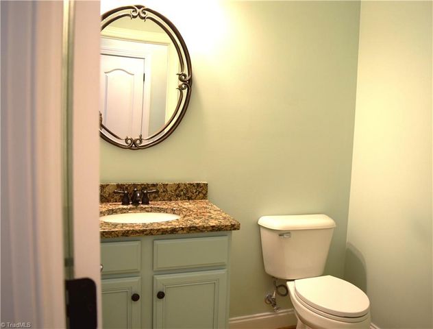 5338 Mckinney Court, Walkertown, NC 27051