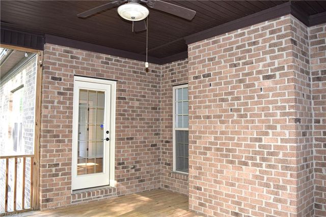 5338 Mckinney Court, Walkertown, NC 27051