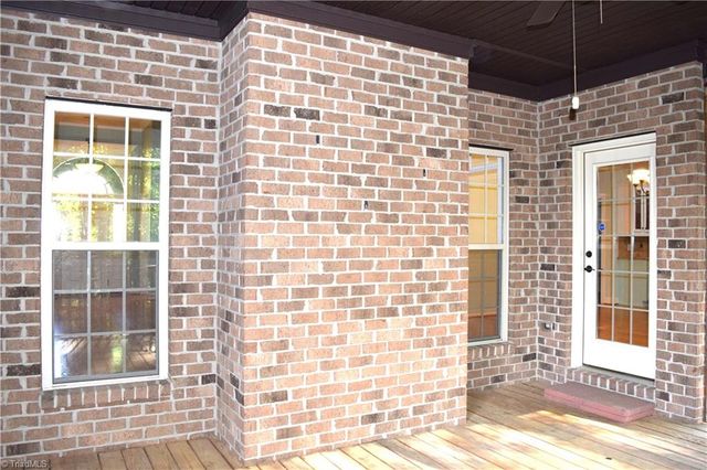 5338 Mckinney Court, Walkertown, NC 27051